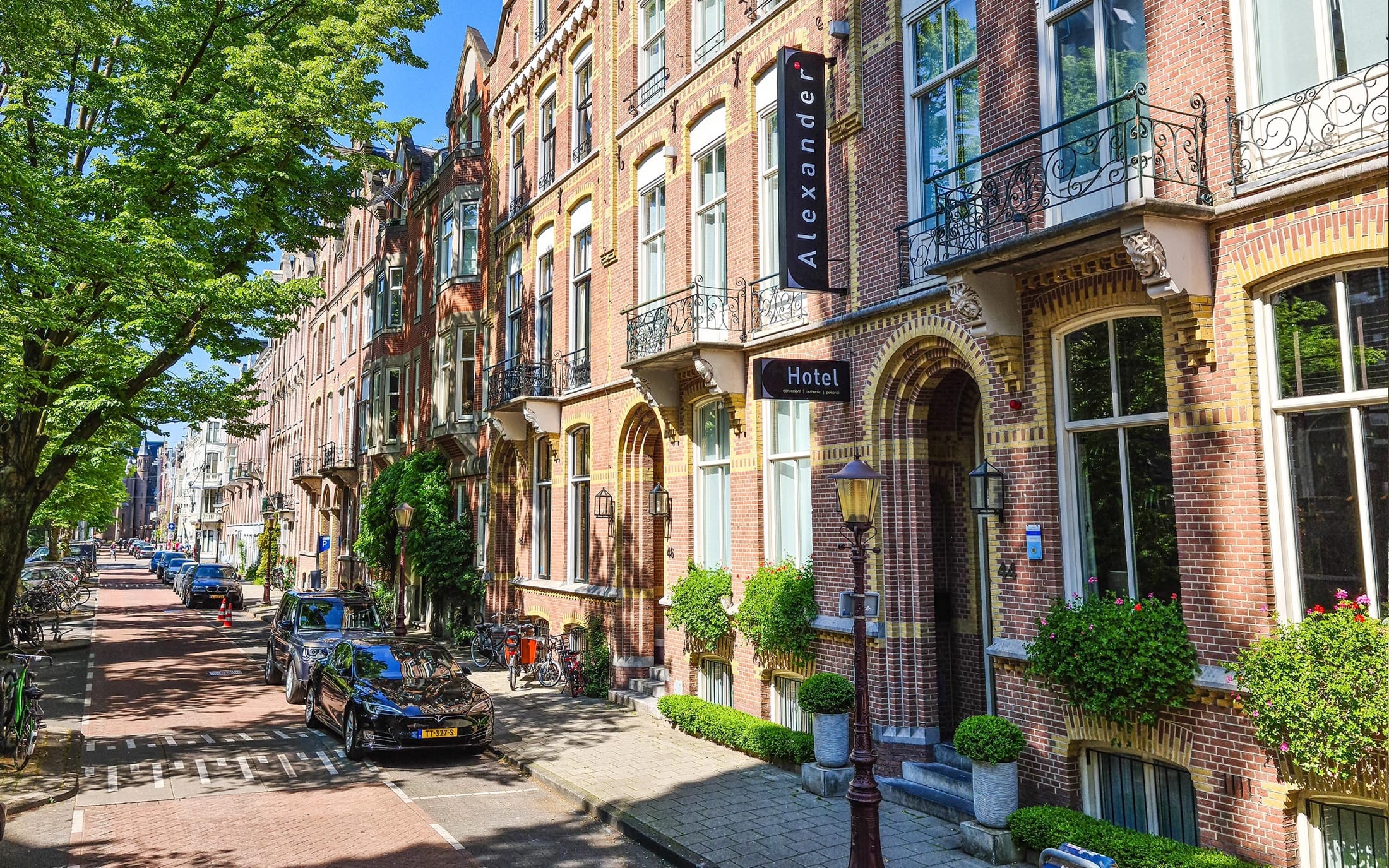 Gevel van Hotel Alexander aan de Vondelstraat