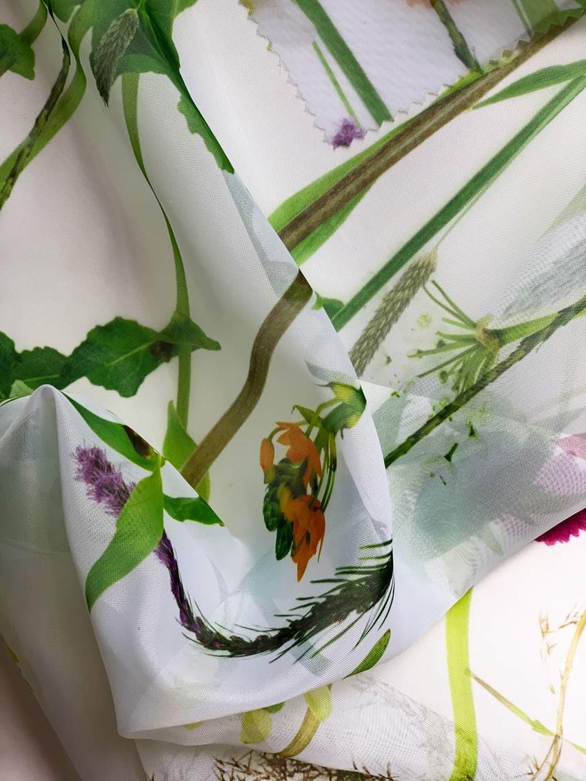 Muurbloem design studio gordijnstoffen collectie flowers and leaves stof rachel detail view